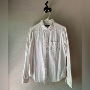 Zara men’s slim fit white casual button down - size small.